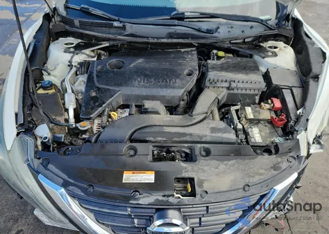 2017 Nissan Altima 2.5 из США, поврежденный, VIN 1N4AL3AP1HC254504